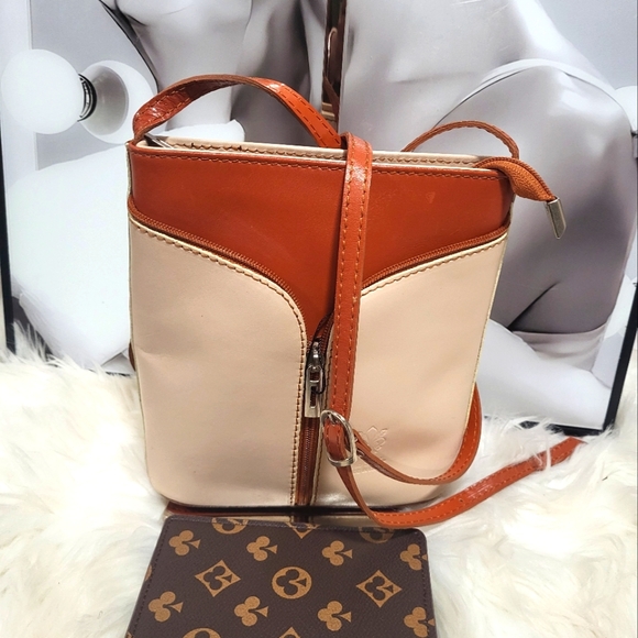 Vera Pelle Handbags - Vera pelle crossbody bundle